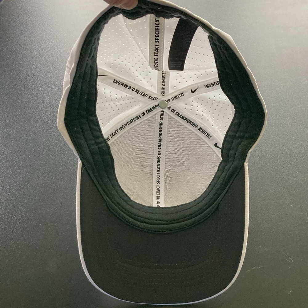 Nike Golf White Cap with Black Logo - Picture 5 of 9